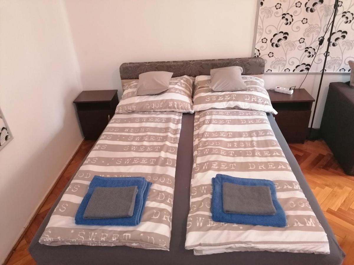 Kriston Apartman Miskolc Exterior foto